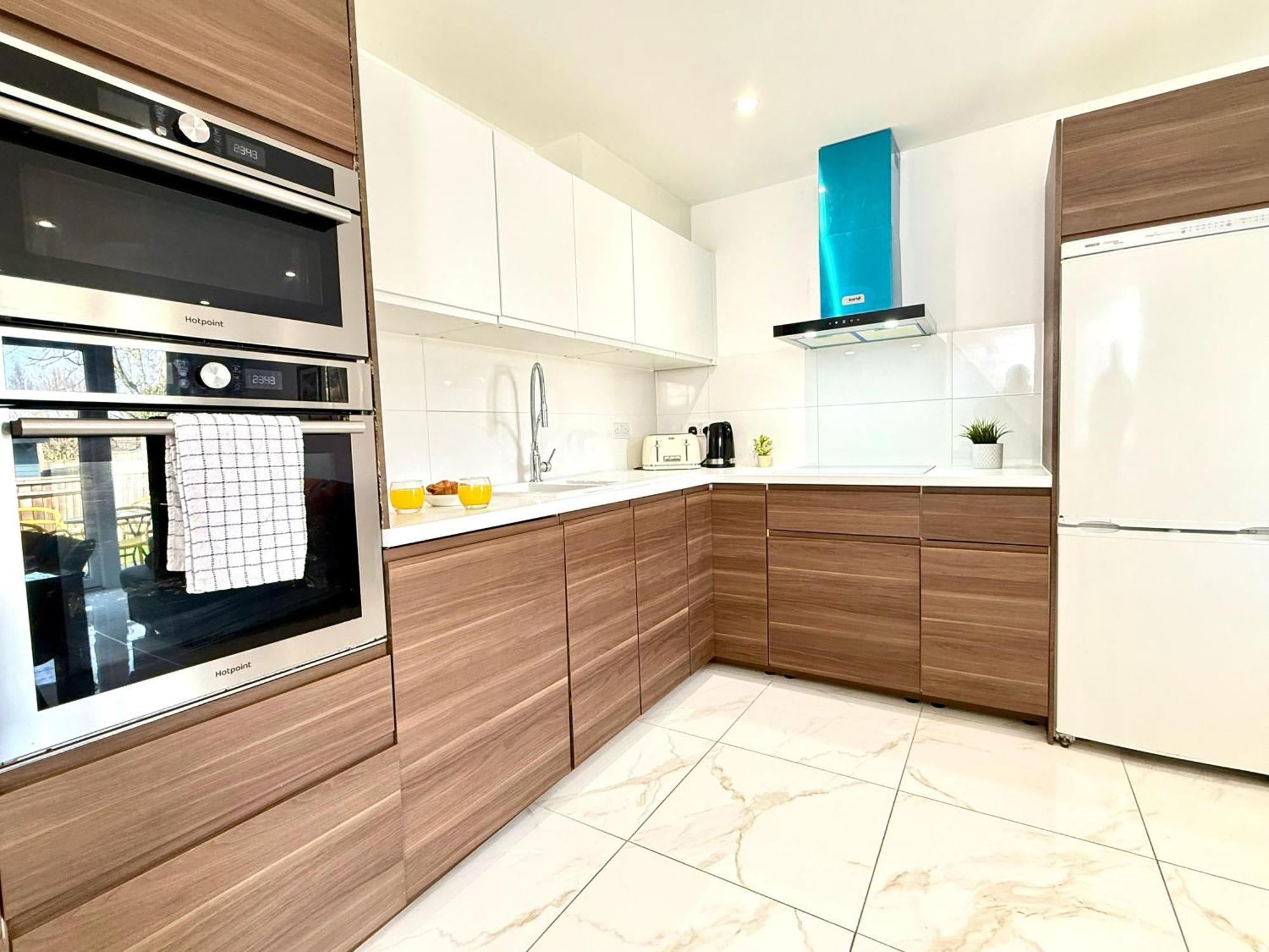 קידלינגטון Panorama House, Luxury 2-Bedroom Apartment 2 מראה חיצוני תמונה