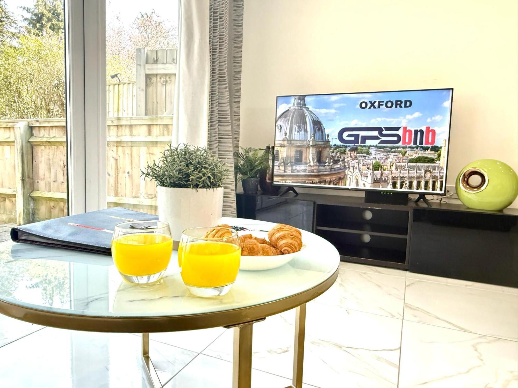 קידלינגטון Panorama House, Luxury 2-Bedroom Apartment 2 מראה חיצוני תמונה